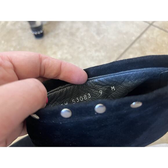 Stuart Weitzman Suede Studded Accents Boots Black size 9 - Picture 5 of 7